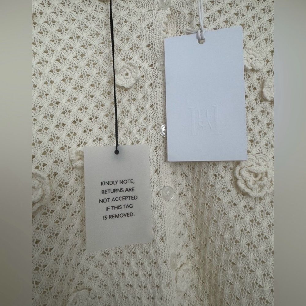 NWT HELSA Rieley Cardigan + Shorts set in cream knit - Picture 8 of 13